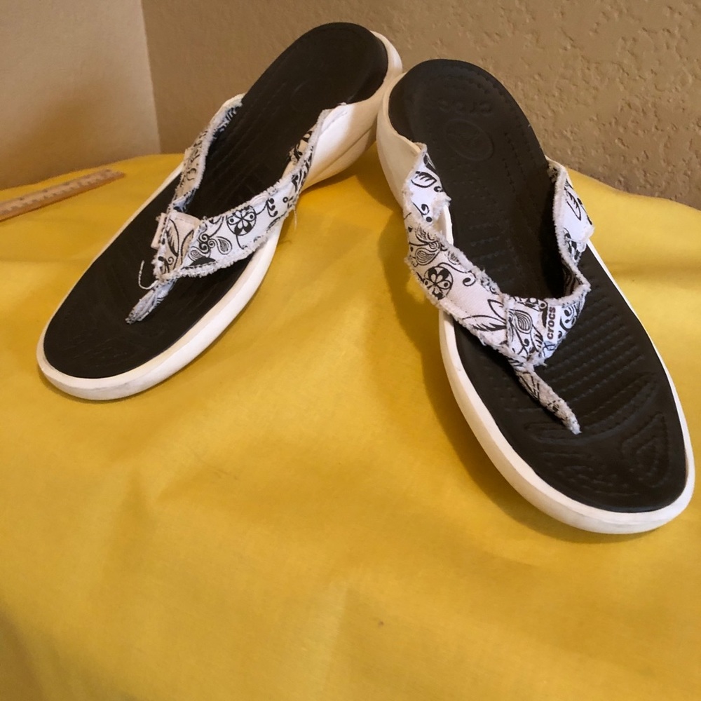 Crocs, black and white cloth flip flops